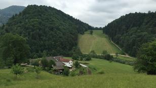 Die Farm in den Alpen
