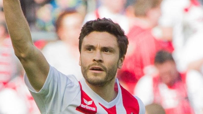 Nationalspieler Jonas Hector bleibt auch bei Abstieg in Köln