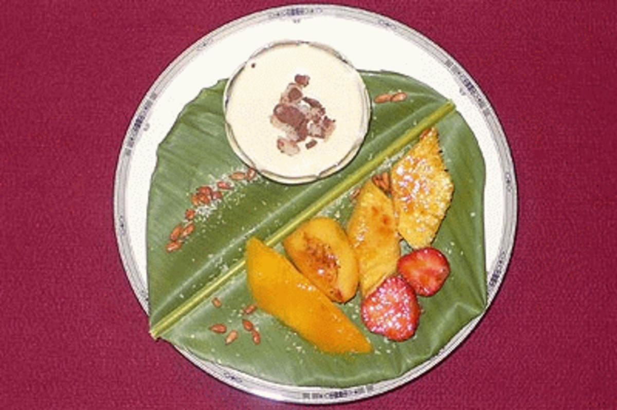Karamellisiertes Obst mit Kokoscreme