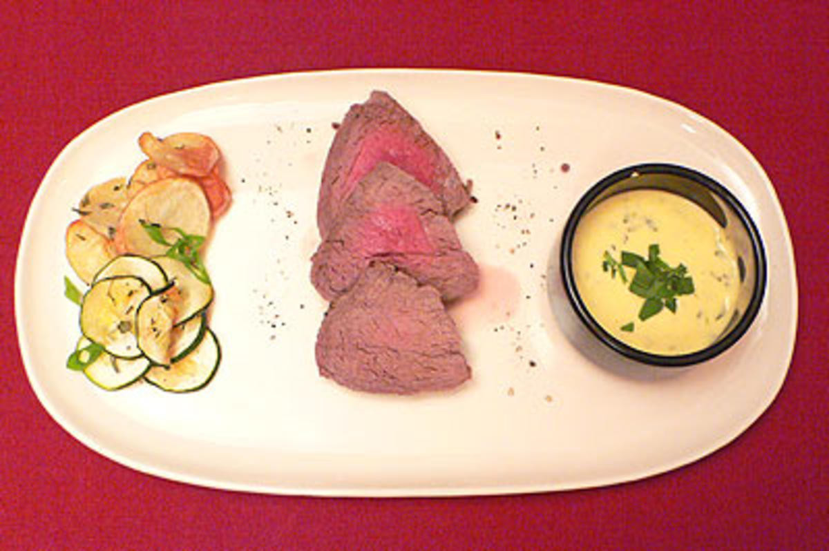Chateaubriand mit Gemüsechips und Sauce Bearnaise