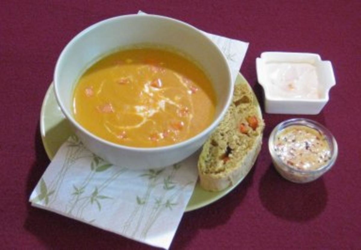 Erdnuss-Karotten-Suppe