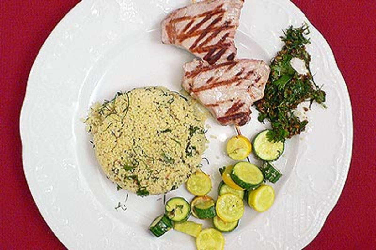 Tunfischspieße mit Chermoula auf Zucchini-Couscous (Casablanca)