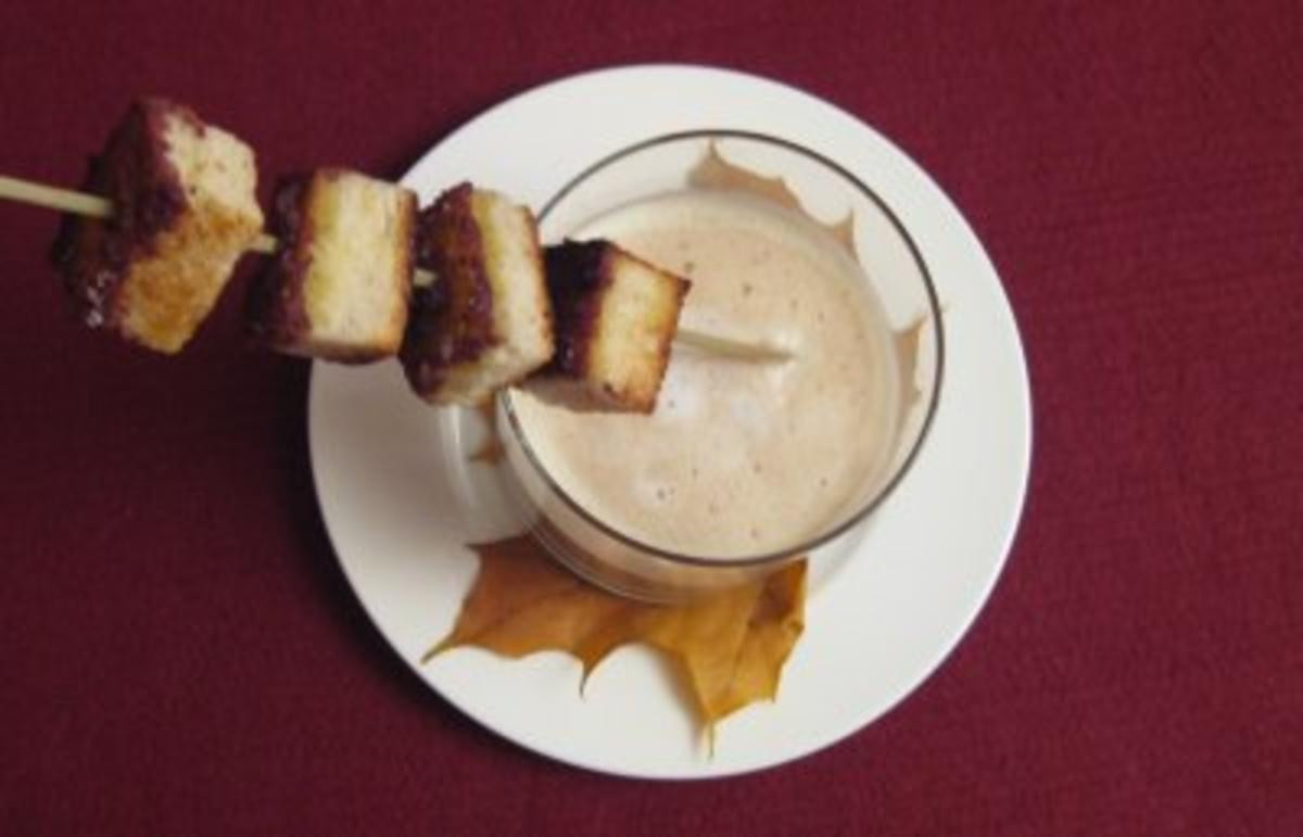 Selleriesüppchen mit Kaffeeschaum