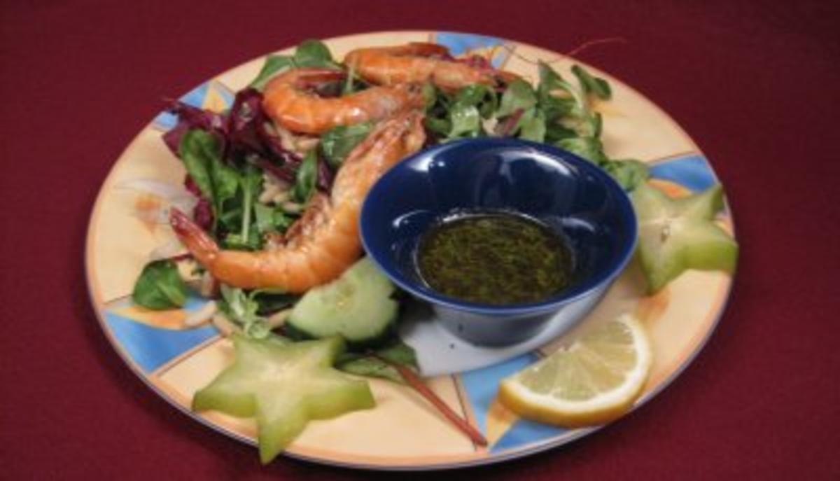 Gemischter Salat mit Scampi