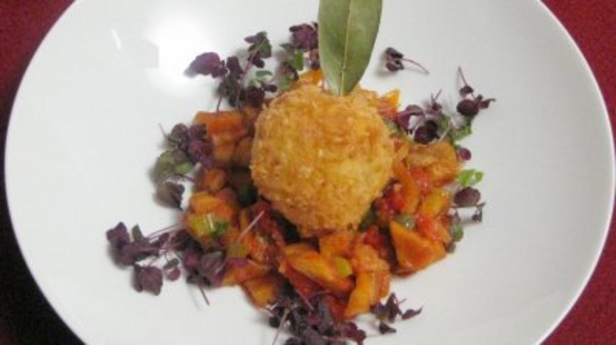 Risottobällchen auf süß-saurem Auberginengemüse