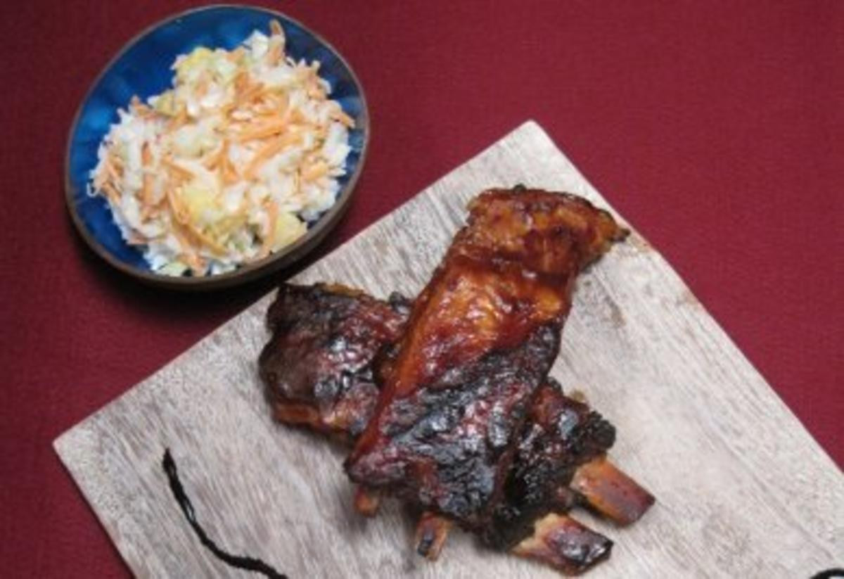 Barbecue Pork Ribs mit Coleslaw