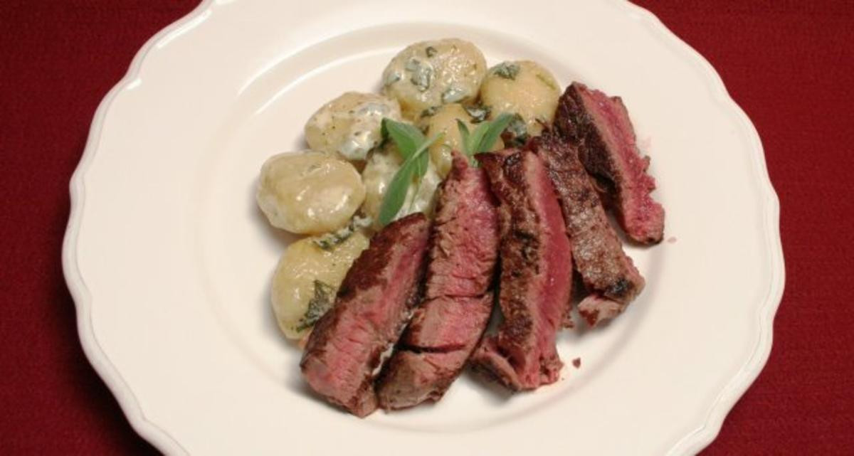 Gnocchi in Salbei-Sahnesoße mit Rinderfiletstreifen