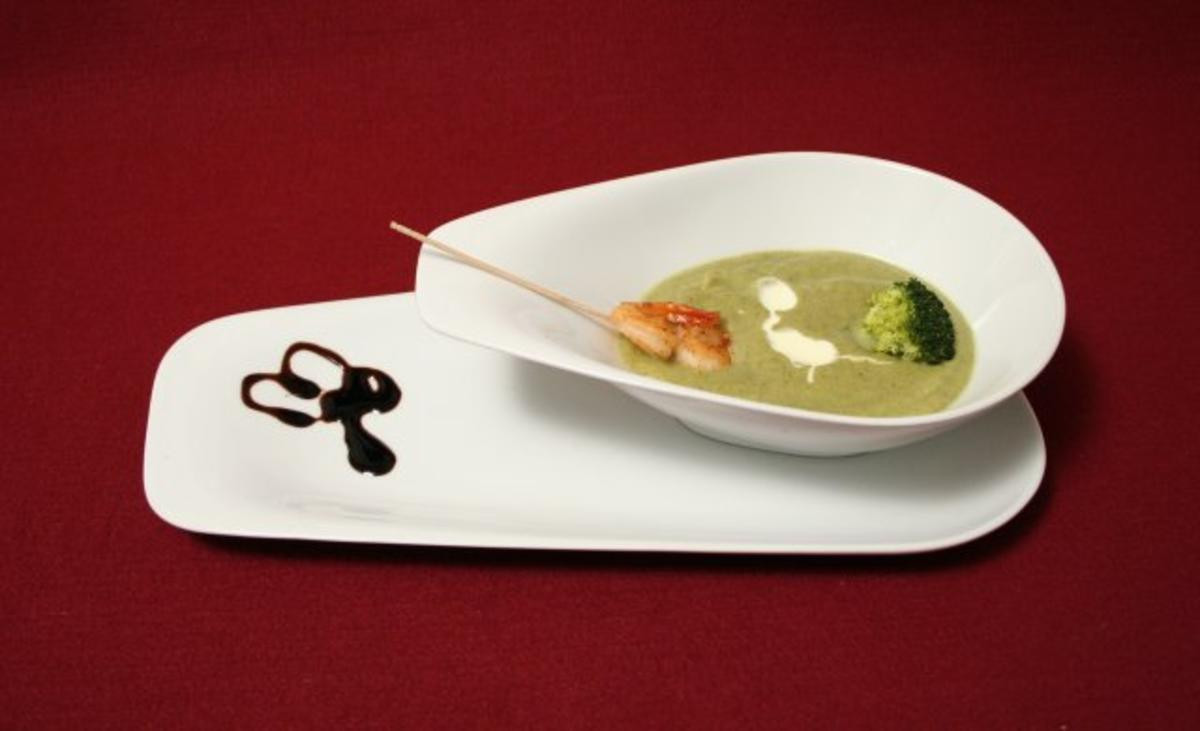 Broccolicrèmesuppe mit Riesengarnele