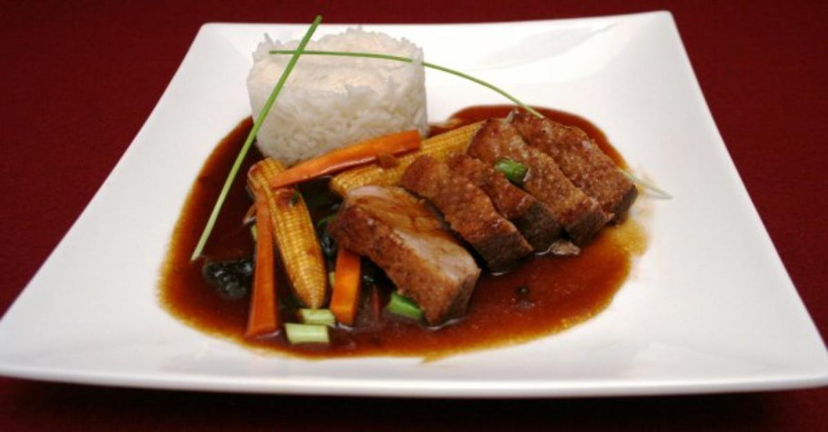 Gebratene Entenbrust nach Thai-Art mit Thaigemüse an Basmatireis