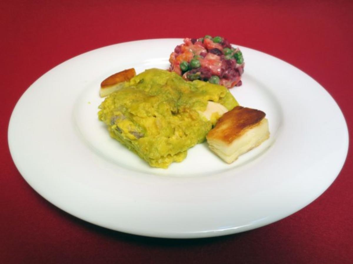 Tamales mit peruanischem Salat und Yuca