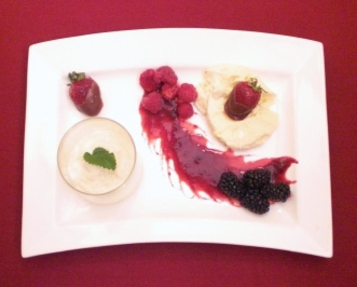 Bayerische Creme trifft Birnenschaum mit frischen Früchten