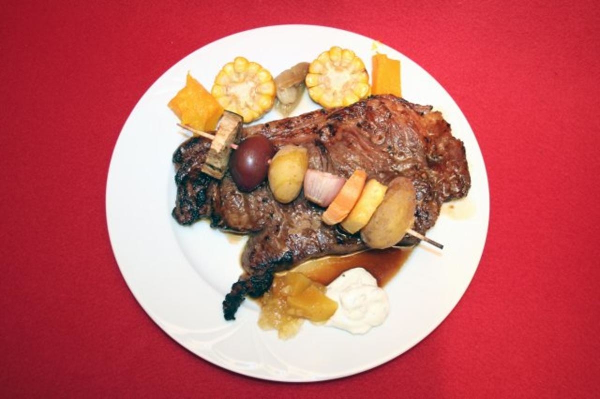 Kobe Beef braai style mit Spieß von der Minikartoffel und Butternut-Kürbis