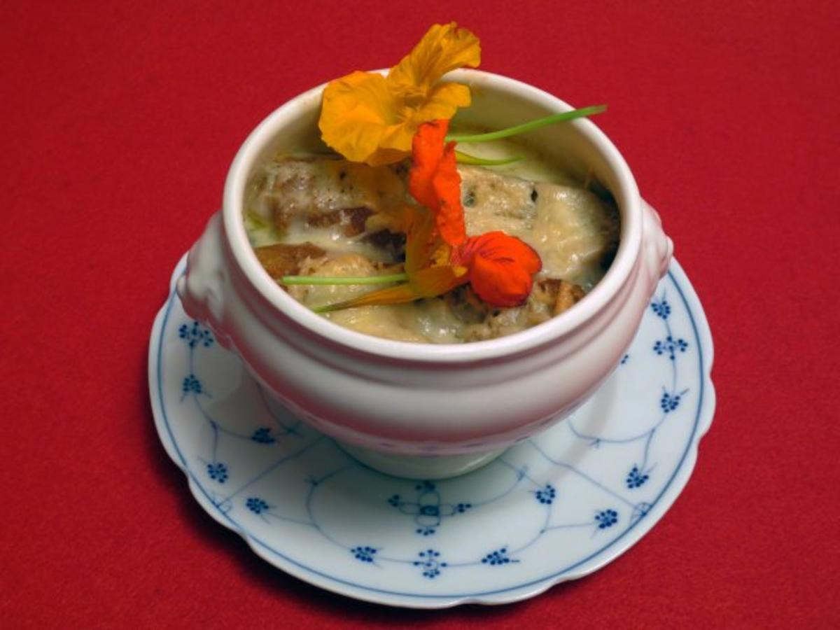 Bild zu: "Zwiebelsuppe"