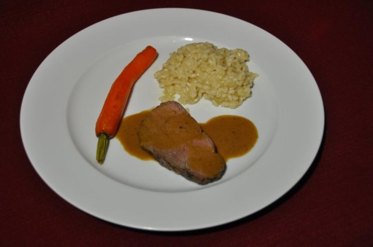 Rinderfilet mit Risotto und kleiner Gemüsebeilage