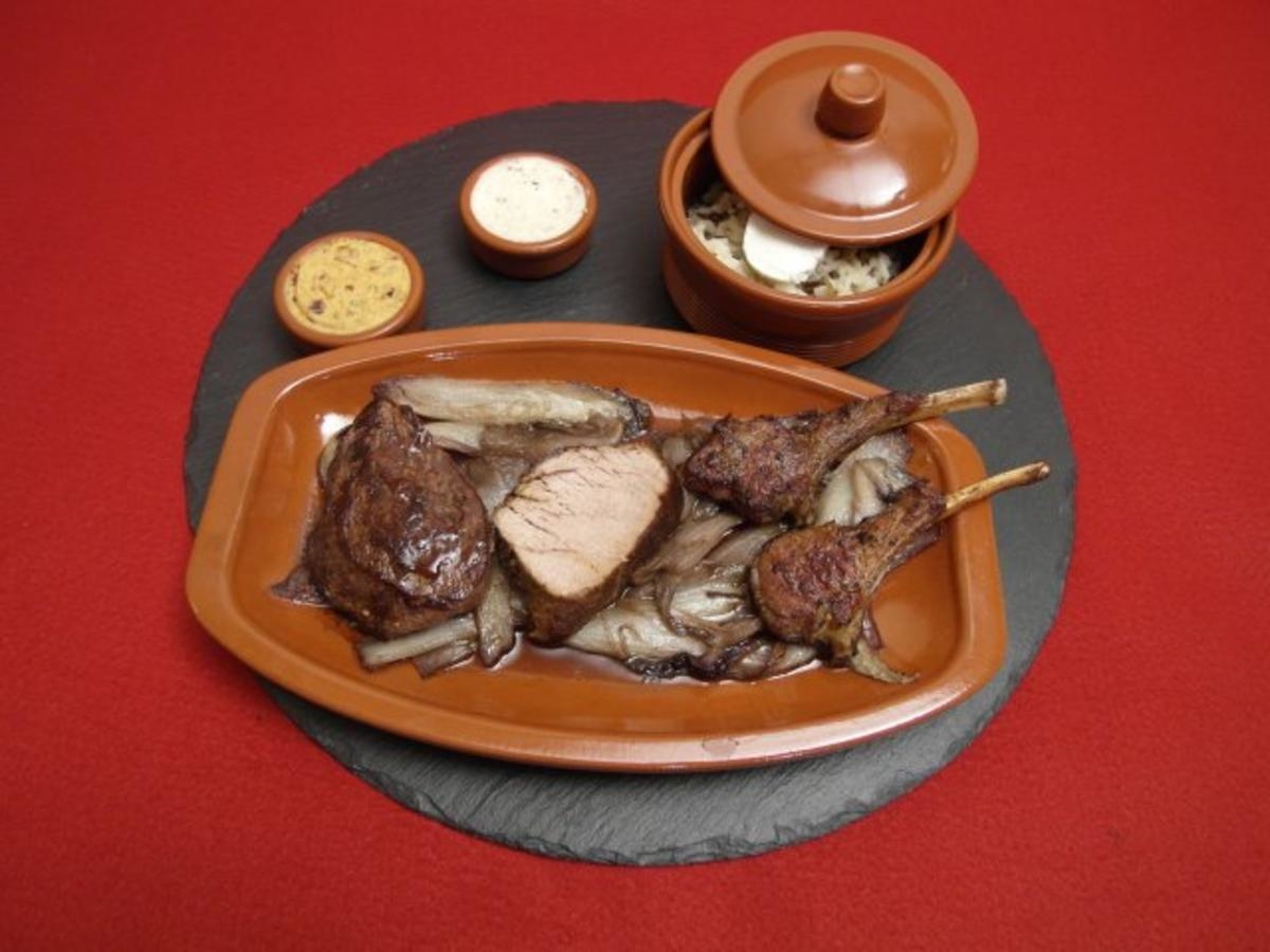 "Kutschaboplatte" - Lammkarree, Kalbsmedaillon und Straußensteak