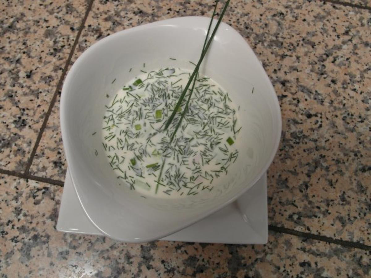 Kalte russische Gemüsesuppe