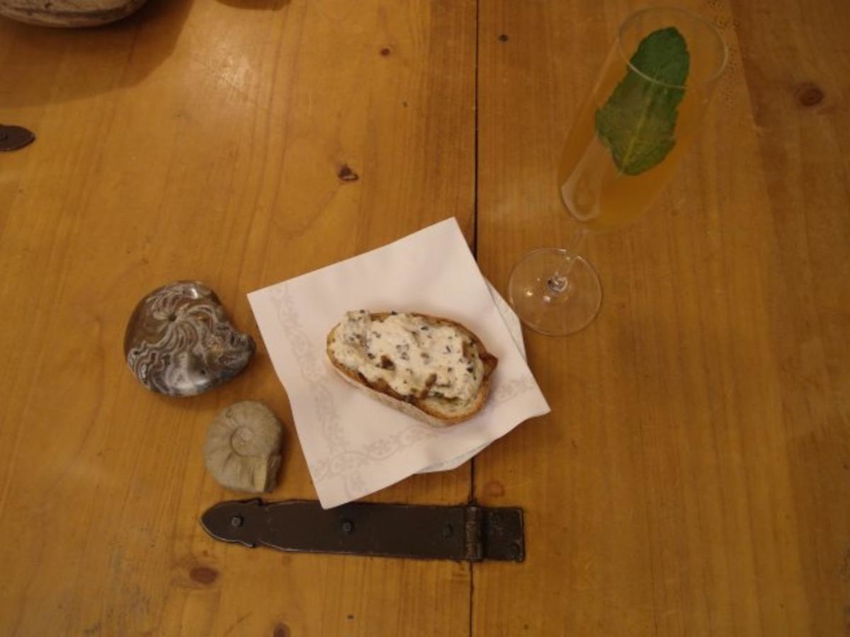 Tee-Minze-Sekt