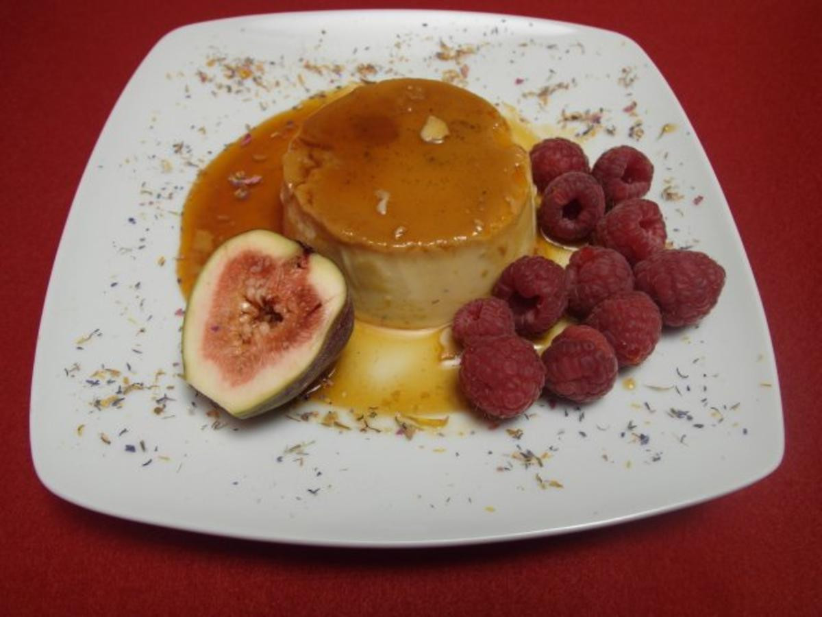 Pudim Flan com Framboesa