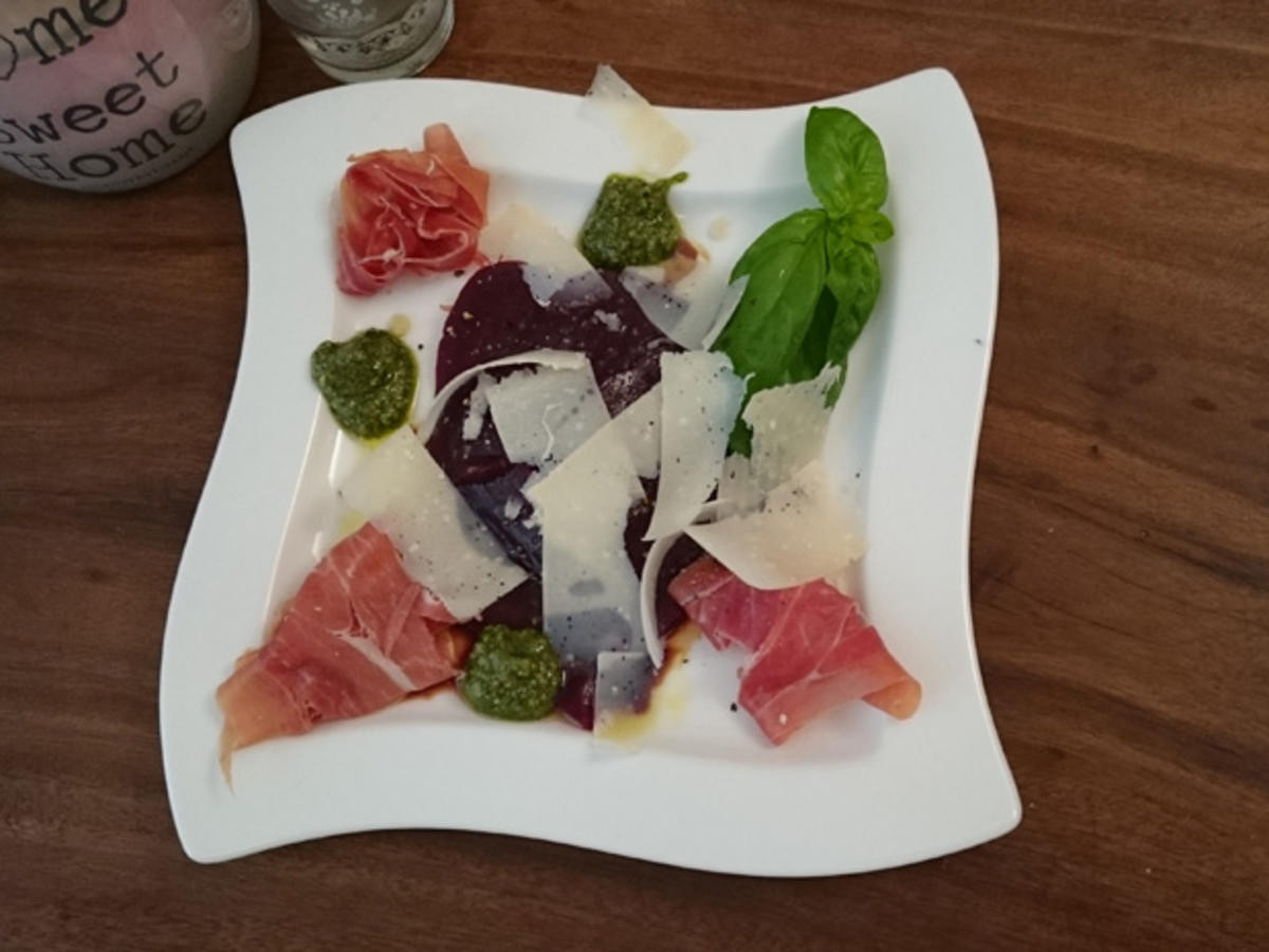Aphrodites erstes Mahl (Rote Beete Carpaccio)