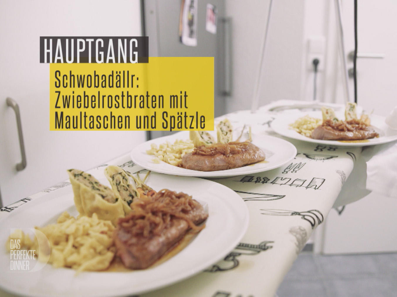 "Schwabenteller": Zwiebelrostbraten an Maultaschen und Möhren