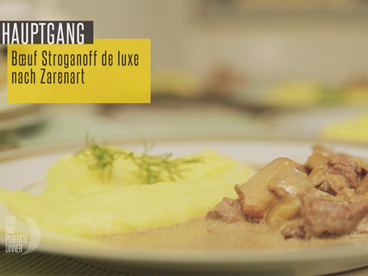 Boeuf Stroganoff nach russischer Zaren-Art mit Steinpilzen und Kartoffelpüree