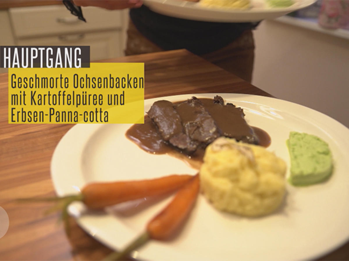 Kalbsbacken mit Rotweinsauce und Erbsen-Panna-Cotta