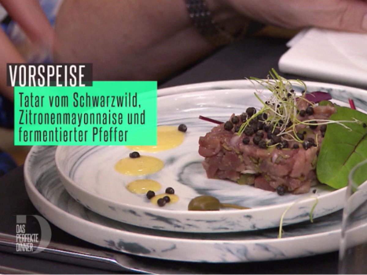 Tatar vom Schwarzwild mit fermentiertem Pfeffer und Zitronenmayonnaise
