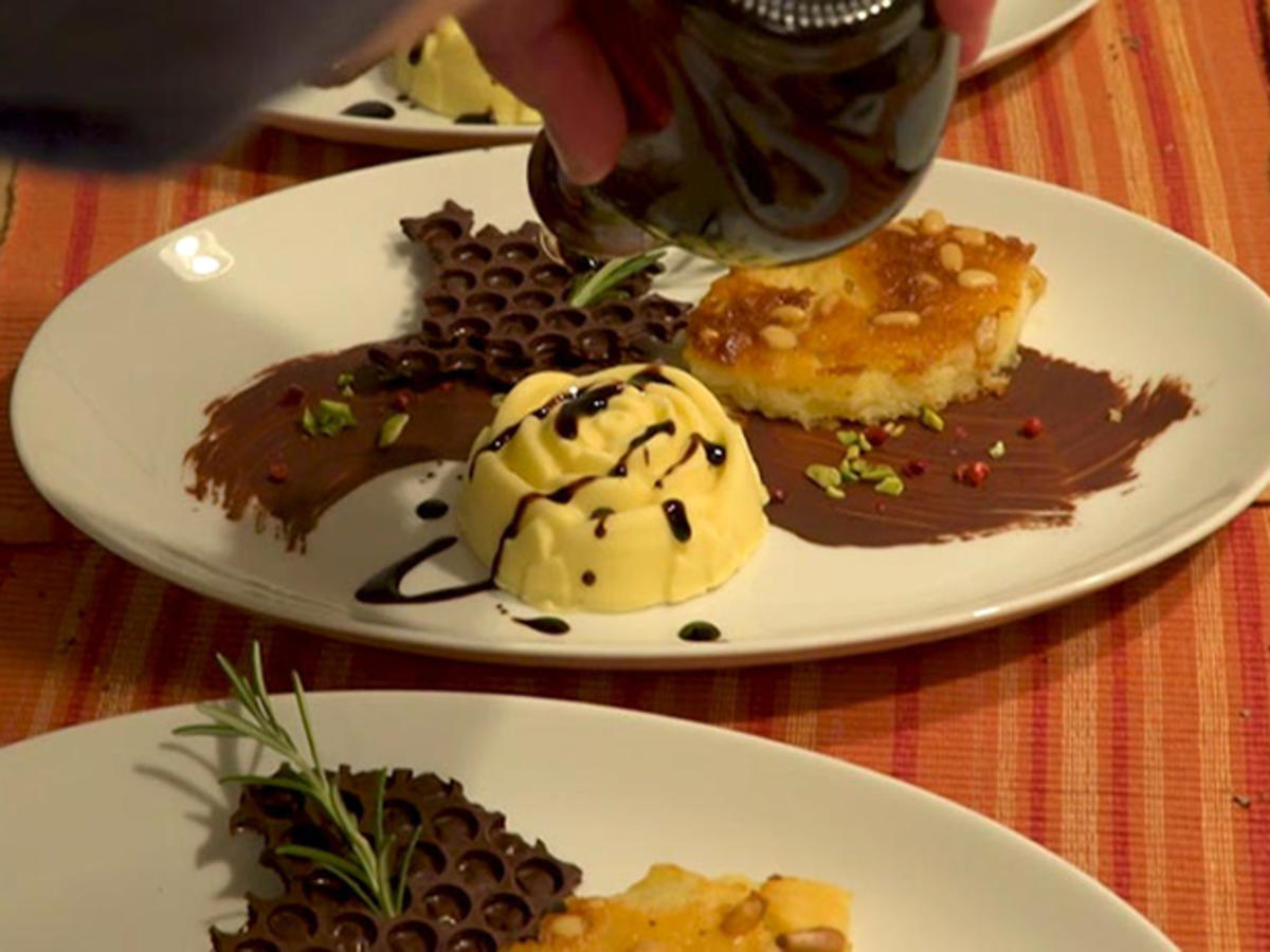 Rosmarineisblume erblüht an Torta di Mele