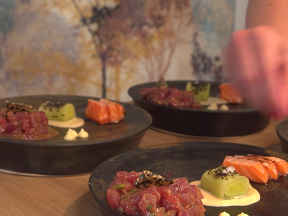 Asiatisch mariniertes Thunfischtatar, flambierter Lachs an Ponzusauce