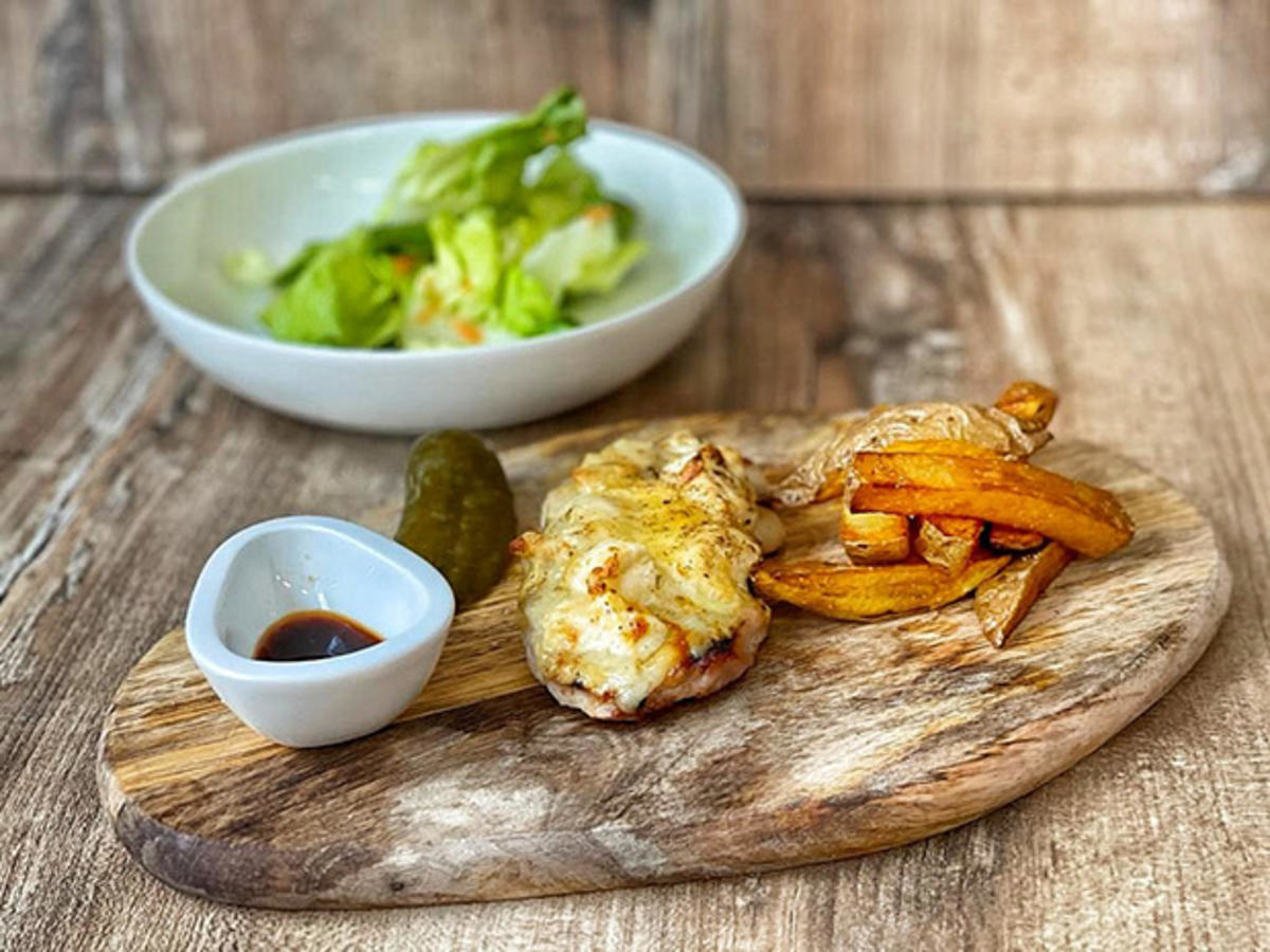 Steak au four mit Pommes Frites (Sophia Thomalla)