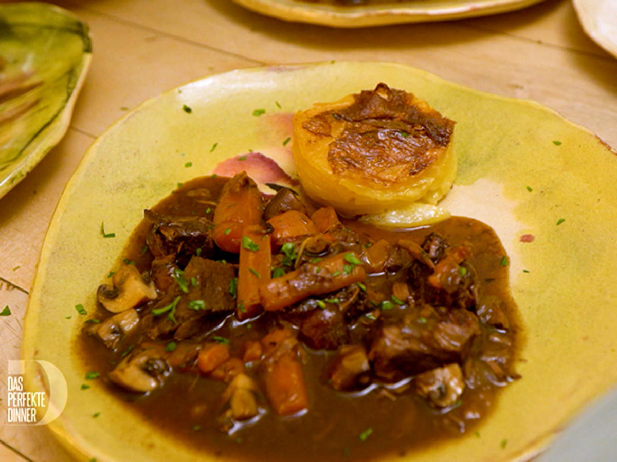 Boeuf Bourguignon, Gratin Dauphinois Rindfleisch in Burgundersauce, Kartoffelgratin