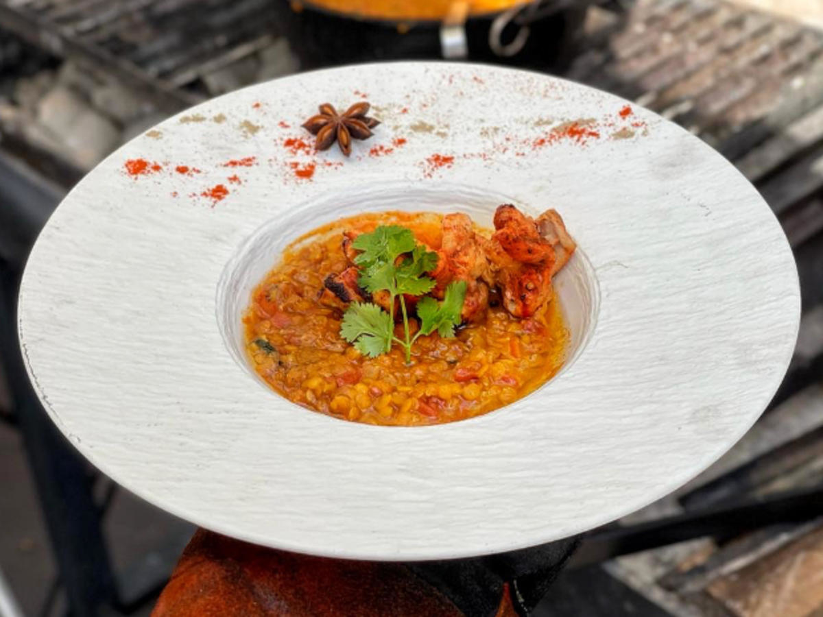 Indisches Dal mit Tandoori Chicken (Wigald Boning)