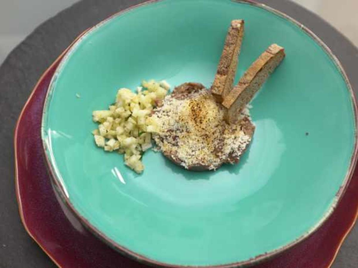 Rindertatar mit Parmesanzauber