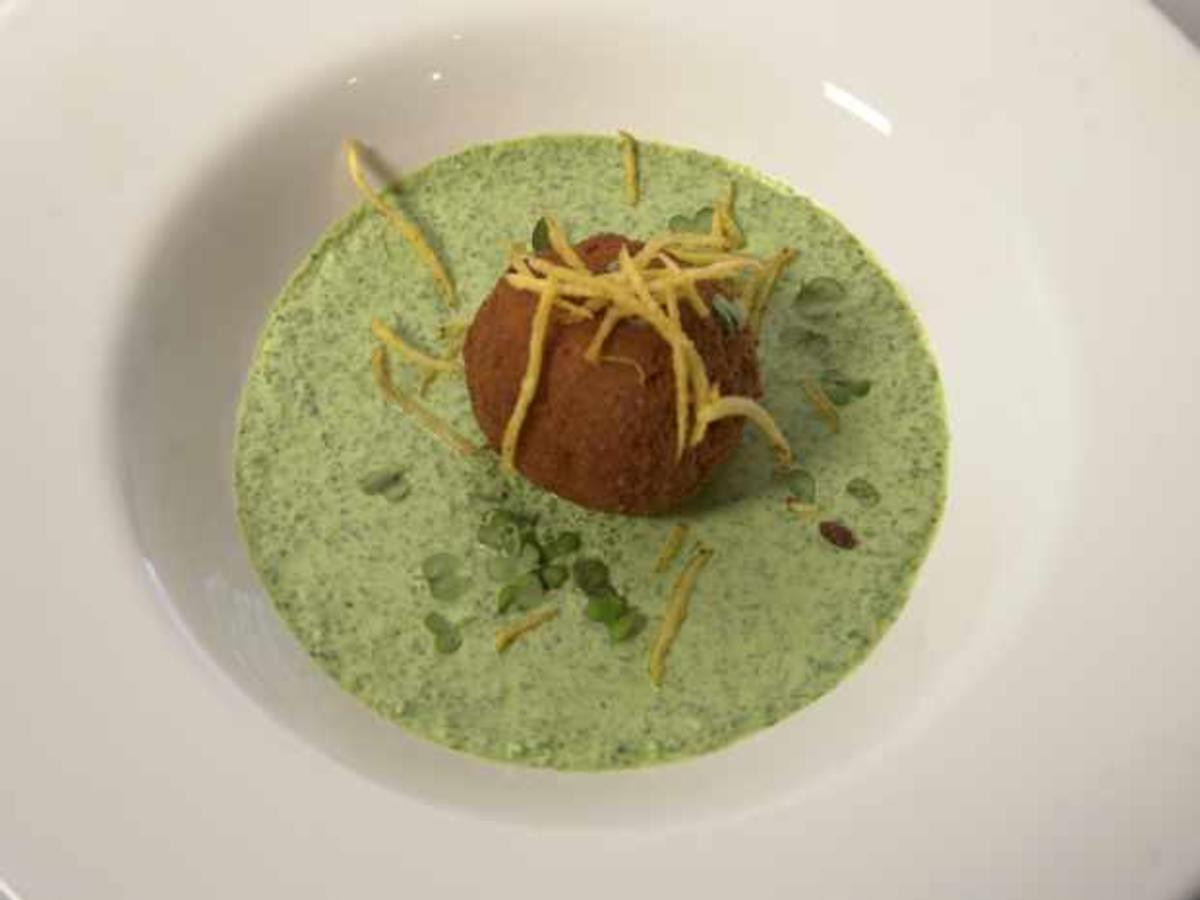 Schottische Eier mit grüner Sauce