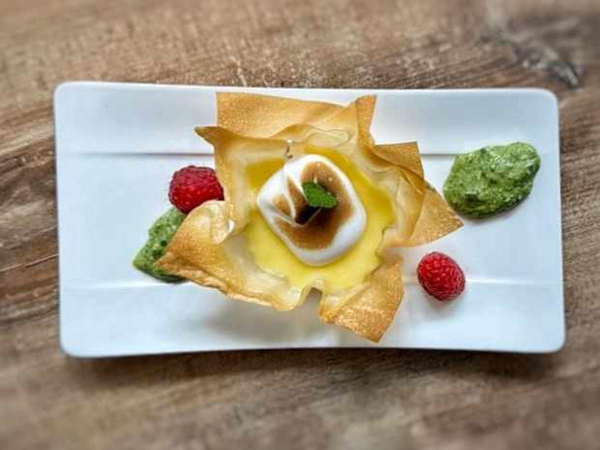 Strudelkörbchen mit Lemon Curd und süßem Pesto (Kim Fisher)