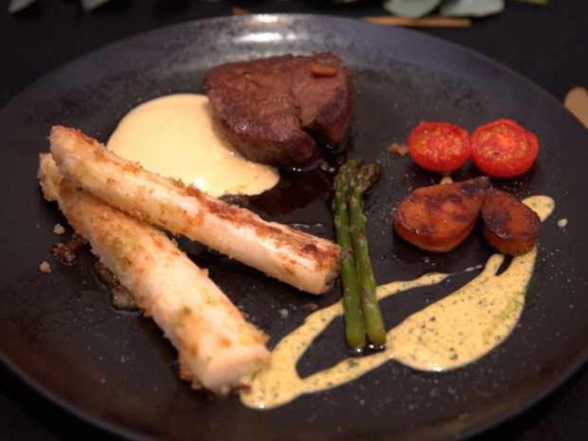 Rinderfilet mit Pommes Fondant und Spargel