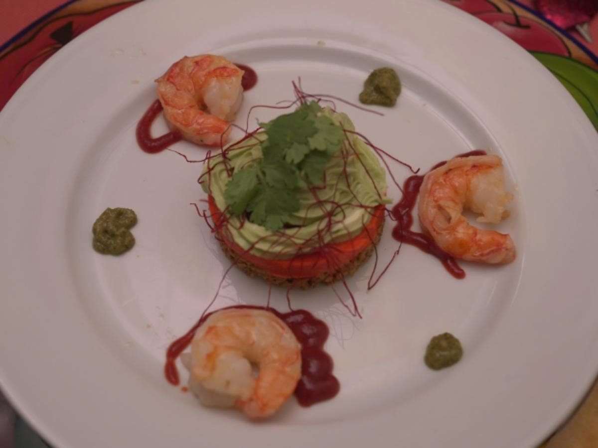 Taco mit Avocadocreme, Paprikagelee und Garnelen