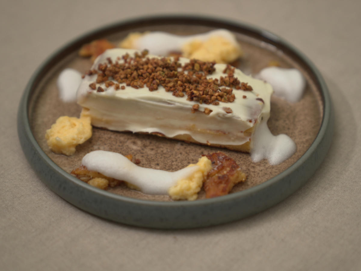 Biskuit mit Proseccoschaum und Lemon Curd
