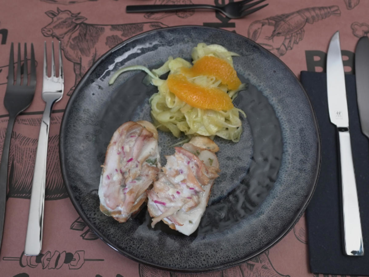 Kaninchen mit Fenchelsalat und Fenchel-Pfeffer-Baguette