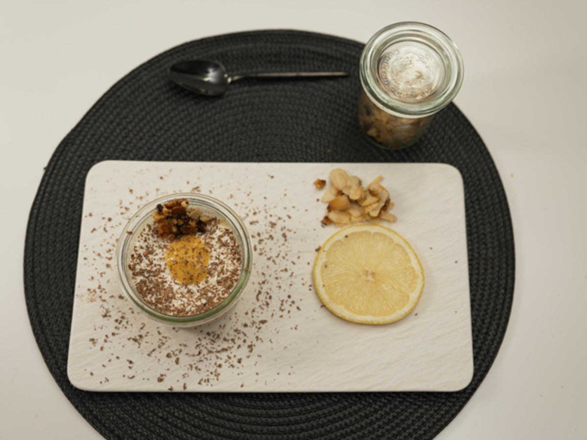 Zitrone, Quark, Joghurt und Mandel