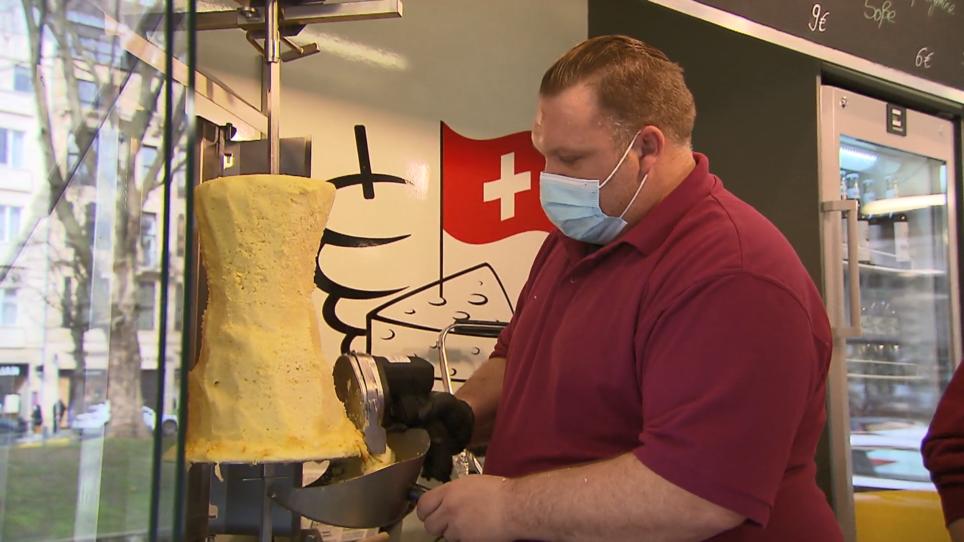 Käse statt Fleisch: Döner aus Käse in Düsseldorf | RTL.de