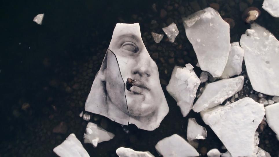 Vergängliche Kunst: David Popa malt Gemälde auf Eisschollen | RTL.de