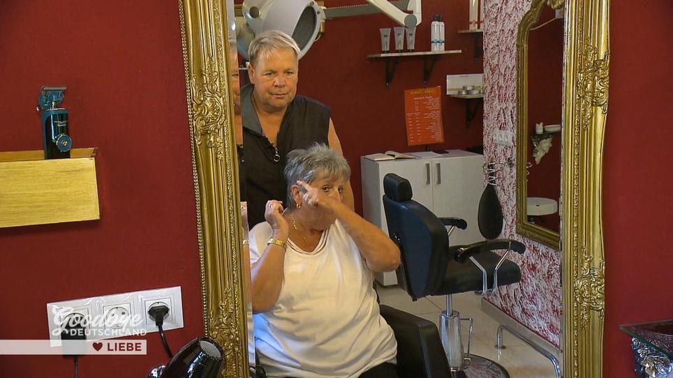 Im Friseursalon: Jörgs erste Kundin nach vier Jahren | RTL.de