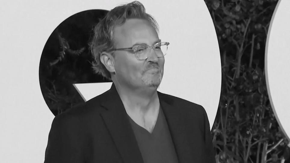 Große Trauer um &amp;quot;Friends&amp;quot;-Star: Matthew Perry mit nur 54 Jahren ...